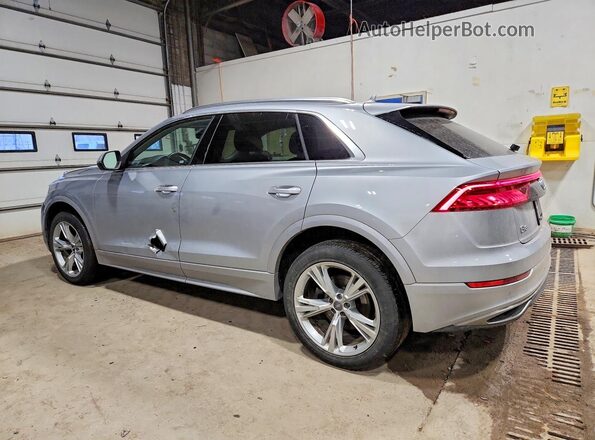 WA1AVAF17LD000533 2020 AUDI Q8 Silver Trasero izquierdo