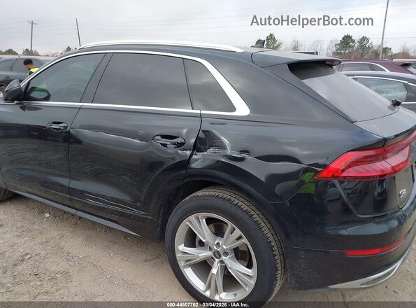 WA1AVBF11ND034377 2022 AUDI Q8 Black Դիմացի տեսք