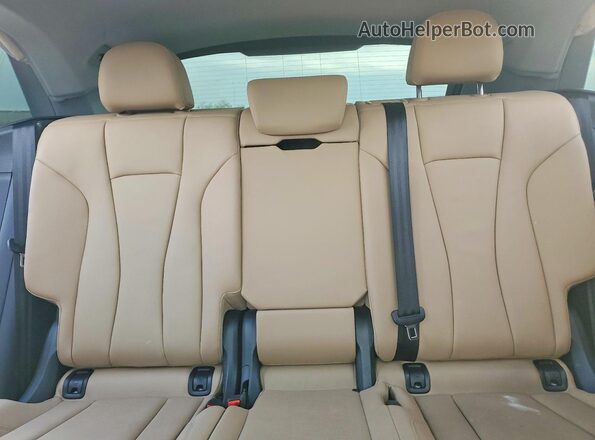WA1AVBF19PD019466 2023 AUDI Q8 Белый Вид задних сидений