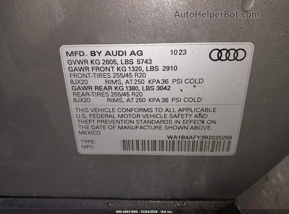 WA1B4AFY3R2025258 2024 AUDI SQ5 Gray Vista del compartimento del motor