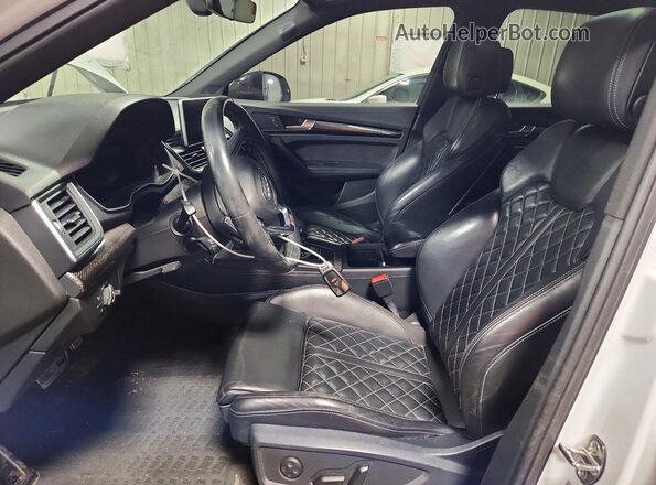 WA1B4AFY5K2087895 2019 AUDI SQ5 Белый Вид салона спереди