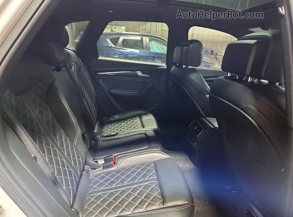 WA1B4AFY5K2087895 2019 AUDI SQ5 Белый Вид задней части салона