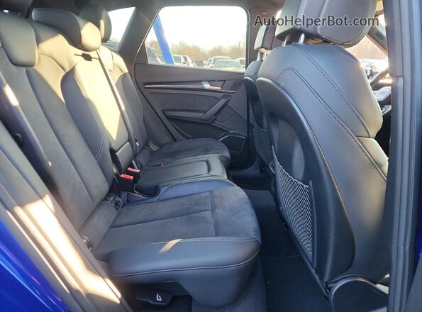 WA1B4AFY8N2045581 2022 AUDI SQ5 Blue Widok wnętrza z tyłu