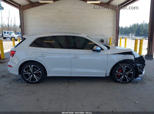 WA1B4AFYXK2001769 2019 AUDI SQ5 White Widok wnętrza 360 stopni