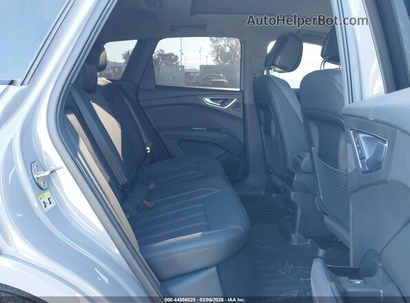 WA1B5BFZ9SP068569 2025 AUDI Q4 Gray 