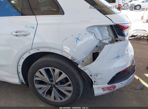 WA1BCBFZ1PP077621 2023 AUDI Q4 Белый Вид спереди