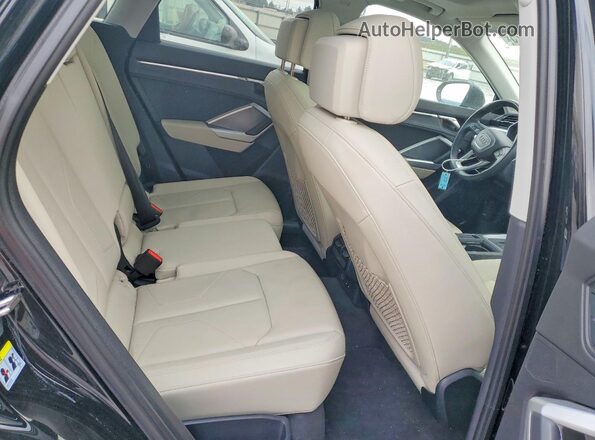 WA1BECF32K1069910 2019 AUDI Q3 Black Rear interior view