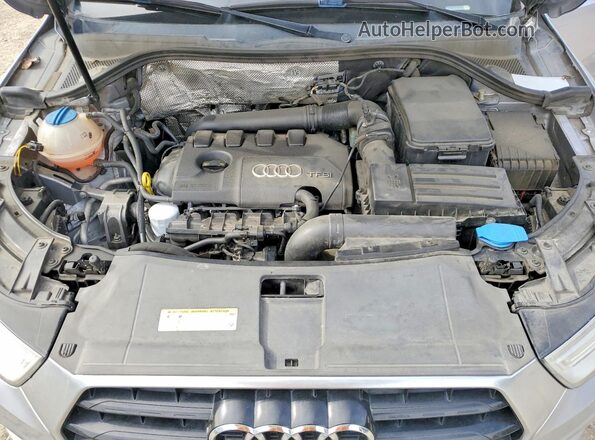 WA1BFCFS7GR002118 2016 AUDI Q3 Silver Widok komory silnika