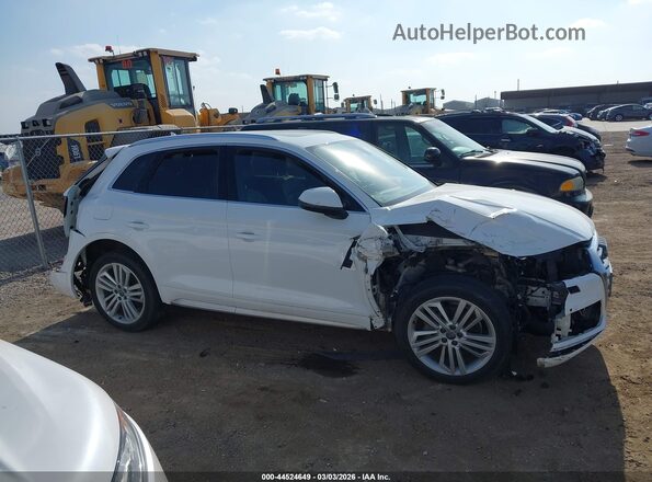 WA1BNAFY5J2049207 2018 AUDI Q5 White Vista interior de 360 grados
