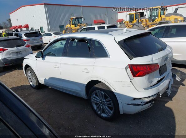 WA1BNAFY5J2049207 2018 AUDI Q5 White 