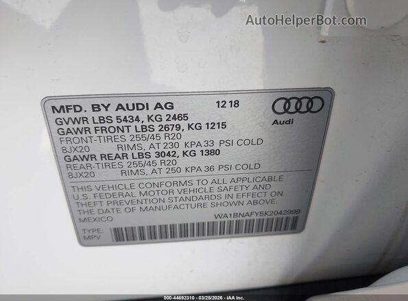 WA1BNAFY5K2042999 2019 AUDI Q5 White Widok komory silnika