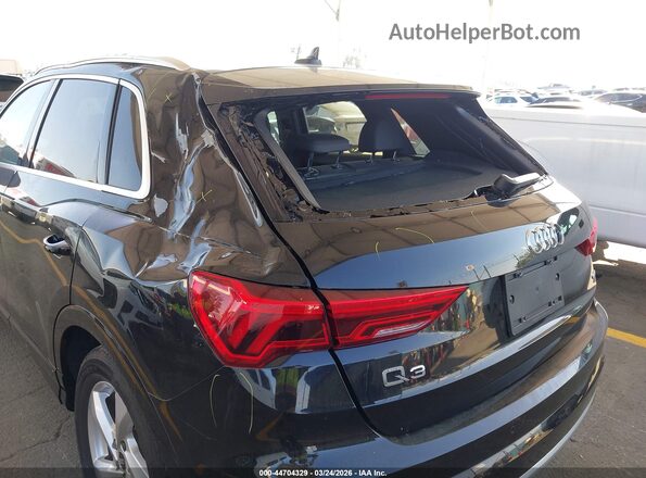 WA1BUCF37M1117228 2021 AUDI Q3 Black Front view