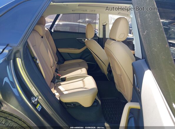 WA1BVBF11SD019099 2025 AUDI Q8 Gray Vista de la etiqueta del VIN