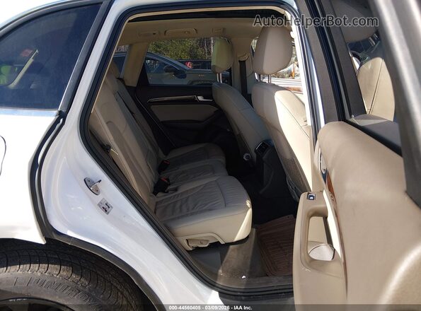 WA1C2AFP0HA070616 2017 AUDI Q5 White VIN կոդի պիտակի տեսք