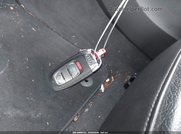 WA1C2AFP1HA078840 2017 AUDI Q5 White Widok deski rozdzielczej