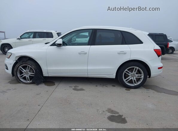 WA1C2AFP1HA078840 2017 AUDI Q5 White Widok wnętrza 360 stopni