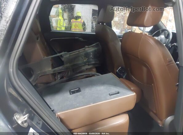 WA1C2AFP7HA021557 2017 AUDI Q5 White VIN sticker view
