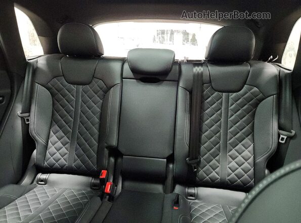 WA1C4AFY8R2037555 2024 AUDI SQ5 Black Vista de los asientos traseros