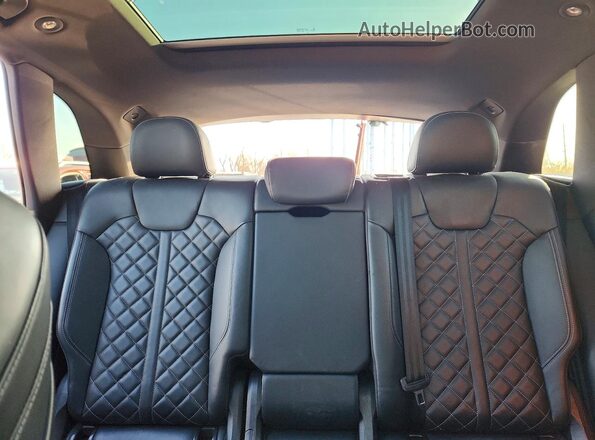 WA1C4AFY9K2058839 2019 AUDI SQ5 Gray Вид задніх сидінь