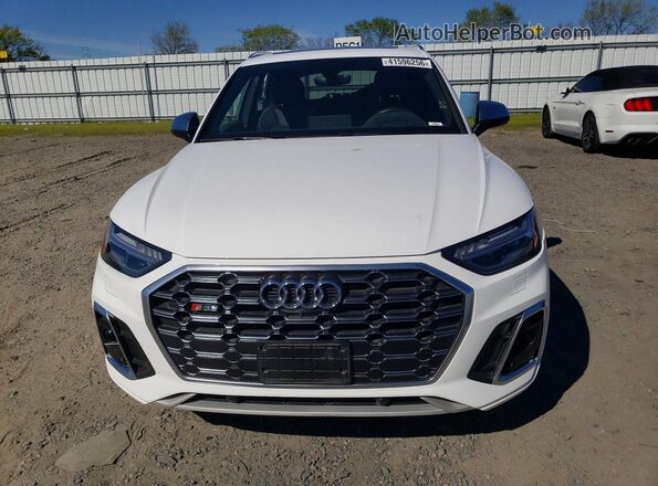 WA1C4AFY9M2045477 2021 AUDI SQ5 White Դիմացի տեսք