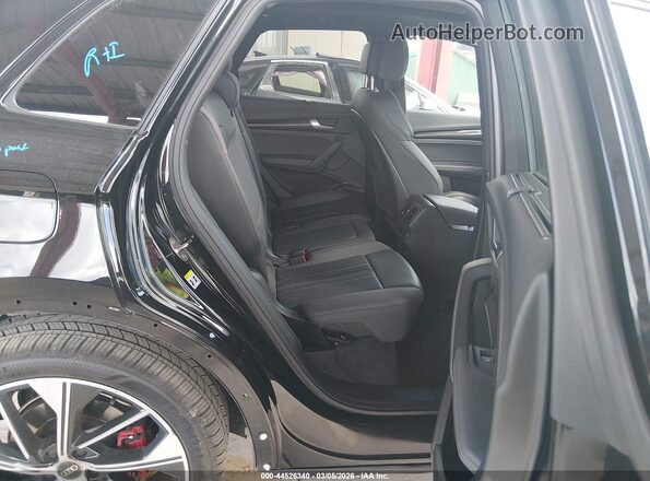 WA1C4BFY1R2053019 2024 AUDI SQ5 Black VIN კოდის სტიკერის ხედი
