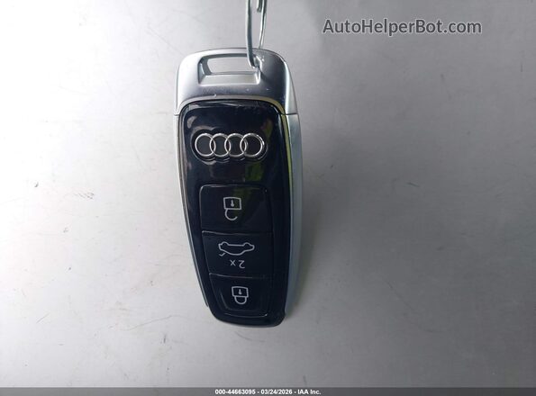 WA1CAAGE6RB016572 2024 AUDI Q8 E-TRON White Առջևի վահանակի տեսք