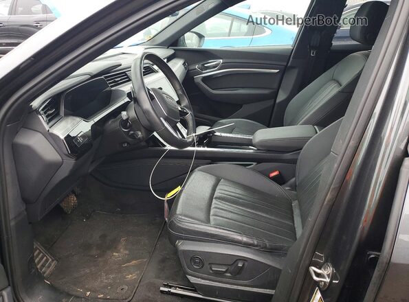 WA1CAAGEXRB020141 2024 AUDI Q8 Gray 
