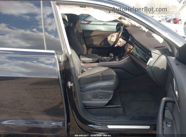 WA1CVAF10KD015009 2019 AUDI Q8 Black Front interior view