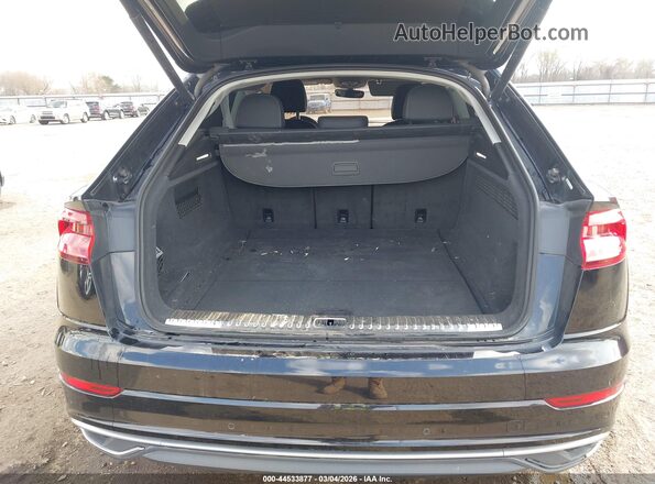 WA1CVAF10KD015009 2019 AUDI Q8 Black 