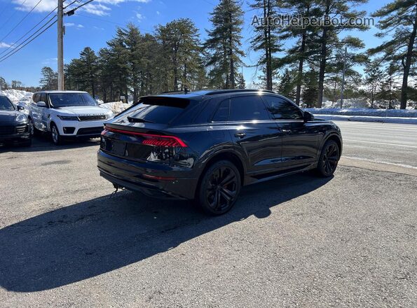 WA1CVAF17KD047343 2019 AUDI Q8 Black 