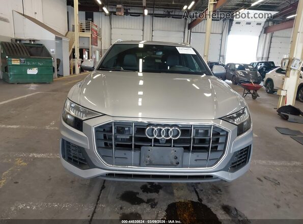 WA1CVAF18KD043866 2019 AUDI Q8 Silver Widok wnętrza z tyłu