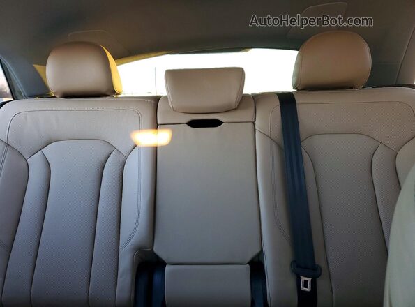 WA1CVBF11RD003841 2024 AUDI Q8 White Вид задніх сидінь