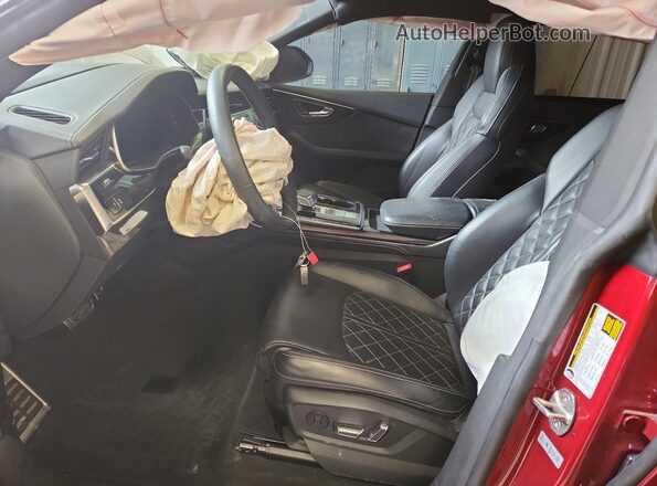 WA1CWBF10ND017091 2022 AUDI SQ8 Red Front interior view