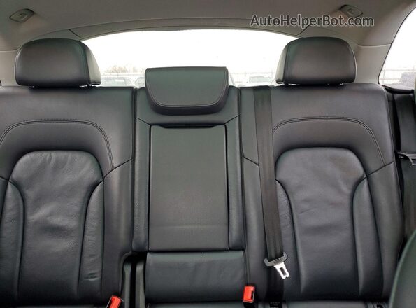 WA1D7AFP4HA067840 2017 AUDI Q5 White Հետևի նստատեղերի տեսք