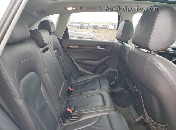 WA1D7AFP4HA067840 2017 AUDI Q5 White Սալոնի հետևի տեսք