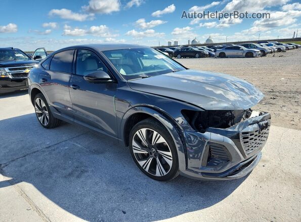 WA1DAAGE4RB054449 2024 AUDI Q8 Gray Передня права чверть