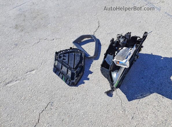 WA1DECF30M1020300 2021 AUDI Q3 Черный Вид наклейки с VIN-кодом