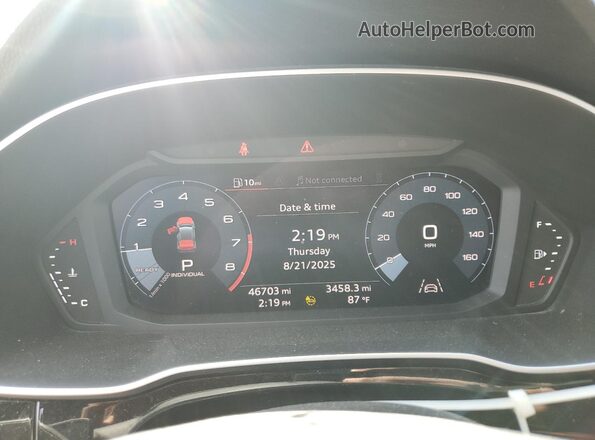 WA1DECF30M1065818 2021 AUDI Q3 Black 