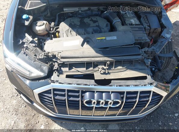 WA1DECF31M1068775 2021 AUDI Q3 Black Widok z tyłu