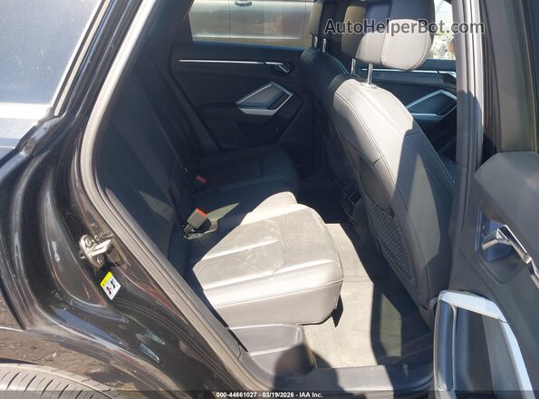 WA1DECF31M1068775 2021 AUDI Q3 Black Widok naklejki z numerem VIN