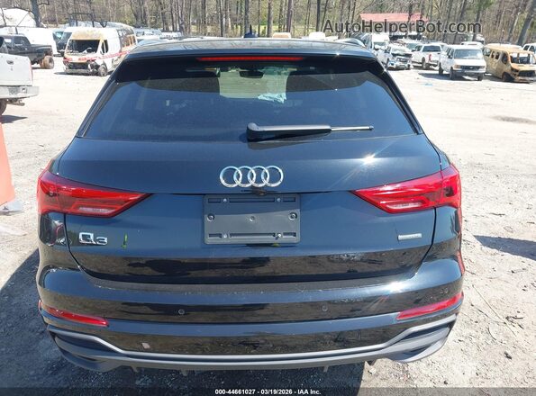 WA1DECF31M1068775 2021 AUDI Q3 Black 