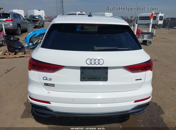 WA1DECF31N1005189 2022 AUDI Q3 White 