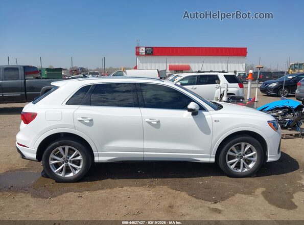 WA1DECF31N1005189 2022 AUDI Q3 White უკანა სალონის ხედი