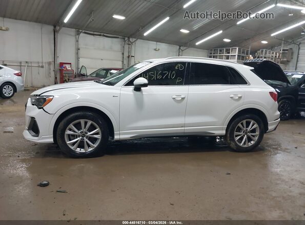 WA1DECF31N1127695 2022 AUDI Q3 White სალონის 360-გრადუსიანი ხედი