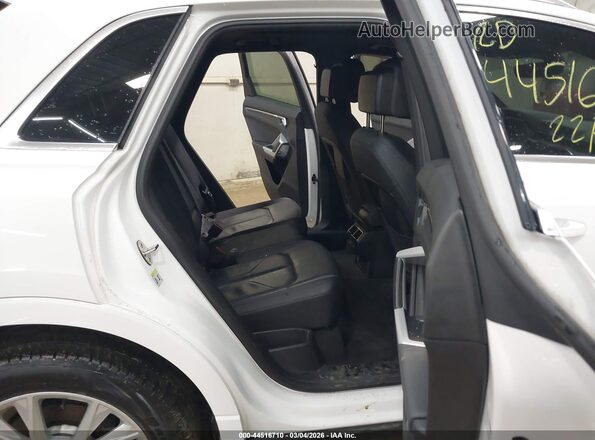 WA1DECF31N1127695 2022 AUDI Q3 White VIN კოდის სტიკერის ხედი