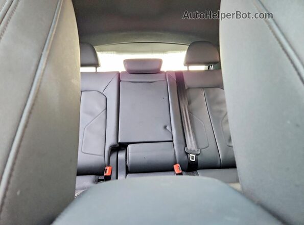 WA1DECF32M1039575 2021 AUDI Q3 Black Вид задніх сидінь