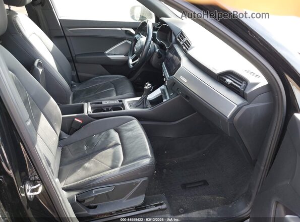 WA1DECF33L1073166 2020 AUDI Q3 Black Widok wnętrza z przodu
