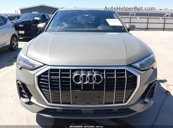 WA1DECF33N1072358 2022 AUDI Q3 Gray Սարքավորումների վահանակի տեսք