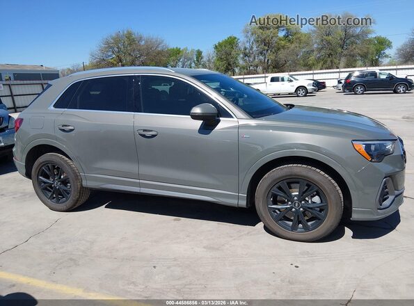 WA1DECF33N1072358 2022 AUDI Q3 Gray Սալոնի հետևի տեսք