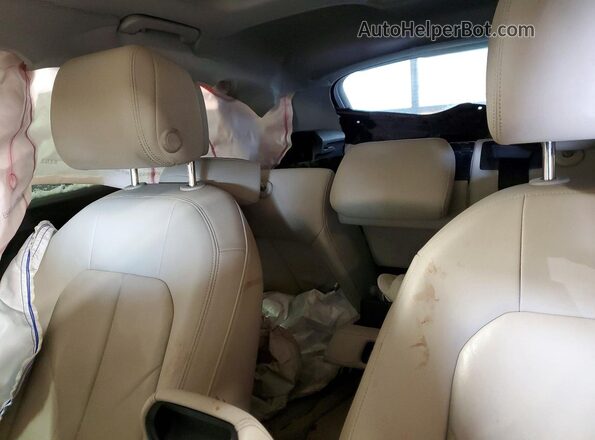WA1DECF34P1082822 2023 AUDI Q3 White Vista de los asientos traseros